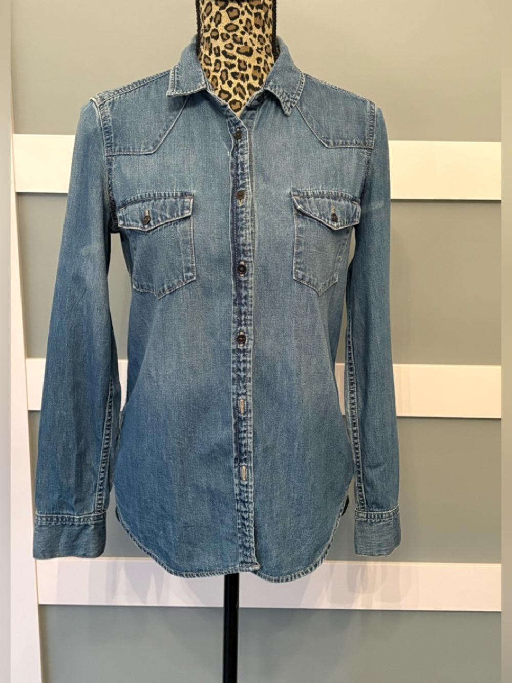 GAP 1969 Blue Denim Button Down Shirt